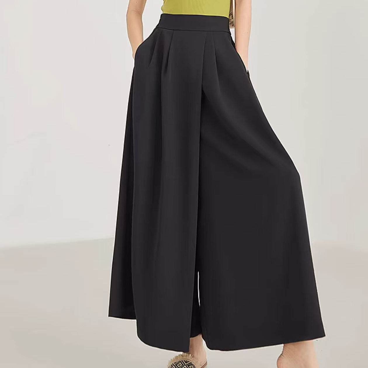 蔡小姐冰感西装裙裤2025夏款高腰显瘦叠搭式黑色慵懒感时尚女裙裤