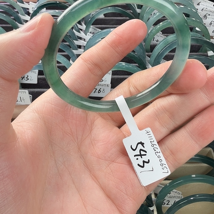 翡翠手镯未镶嵌?*54.37圈口