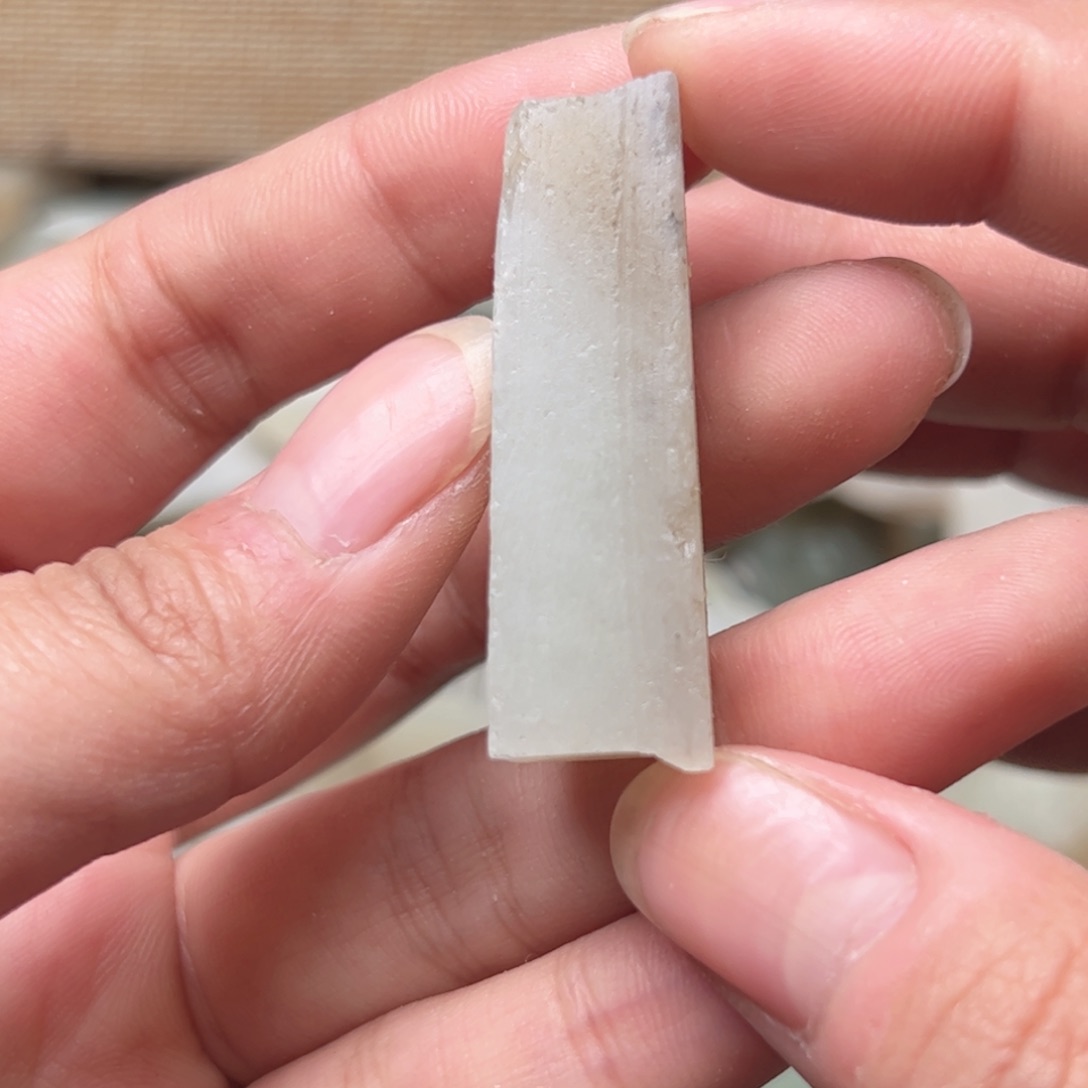 和田玉未镶嵌项链