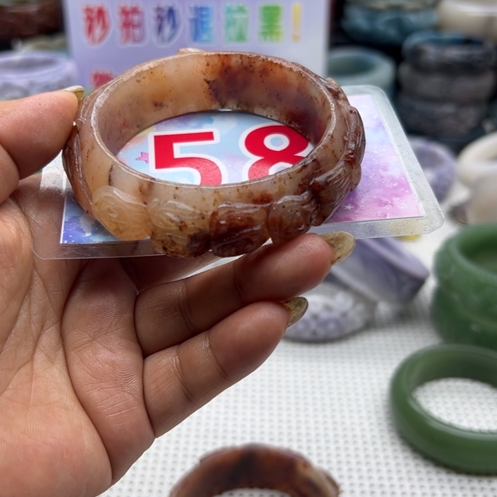 石英岩玉手镯未镶嵌