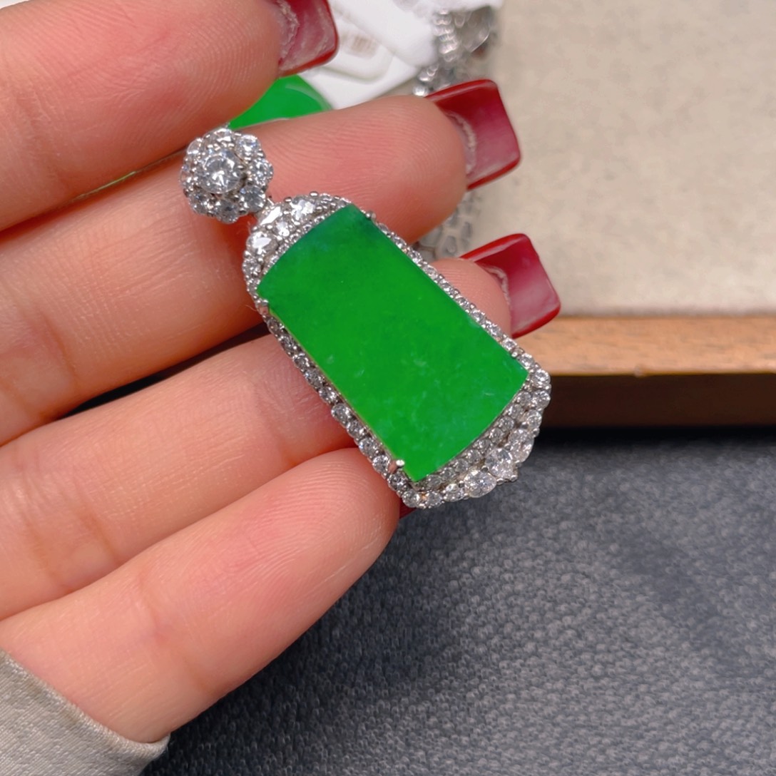 翡翠银S925镶嵌颈饰