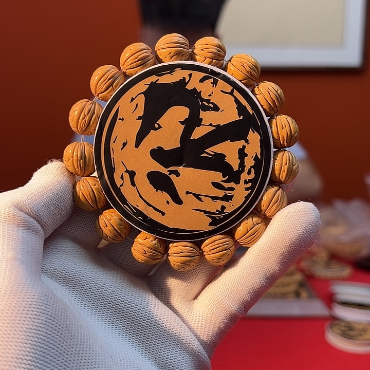 文玩核桃手串s38 （尺寸误差0.5之间）