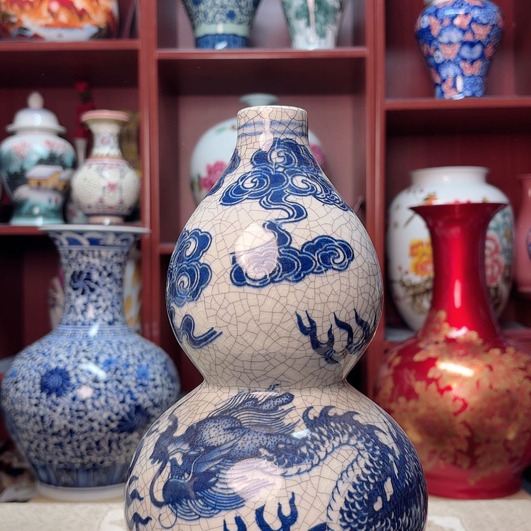 摆件高度30厘米宽18厘米