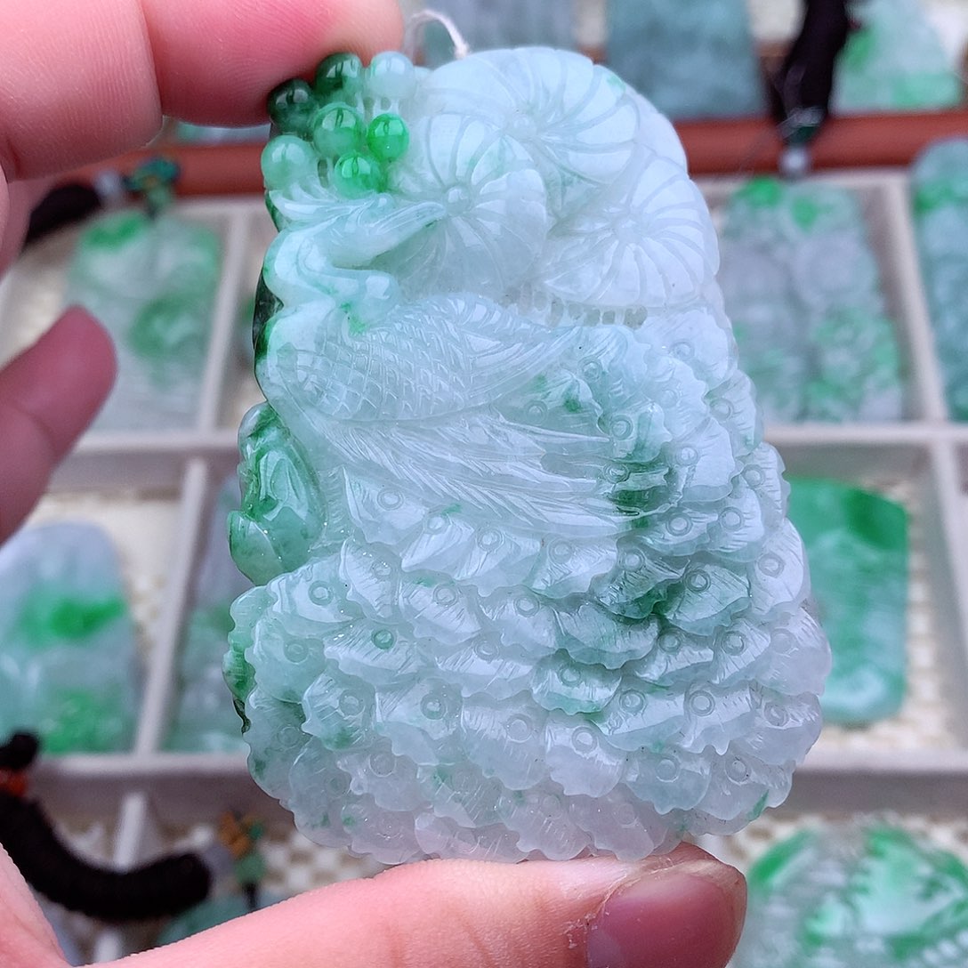 翡翠未镶嵌吊坠(不含链)