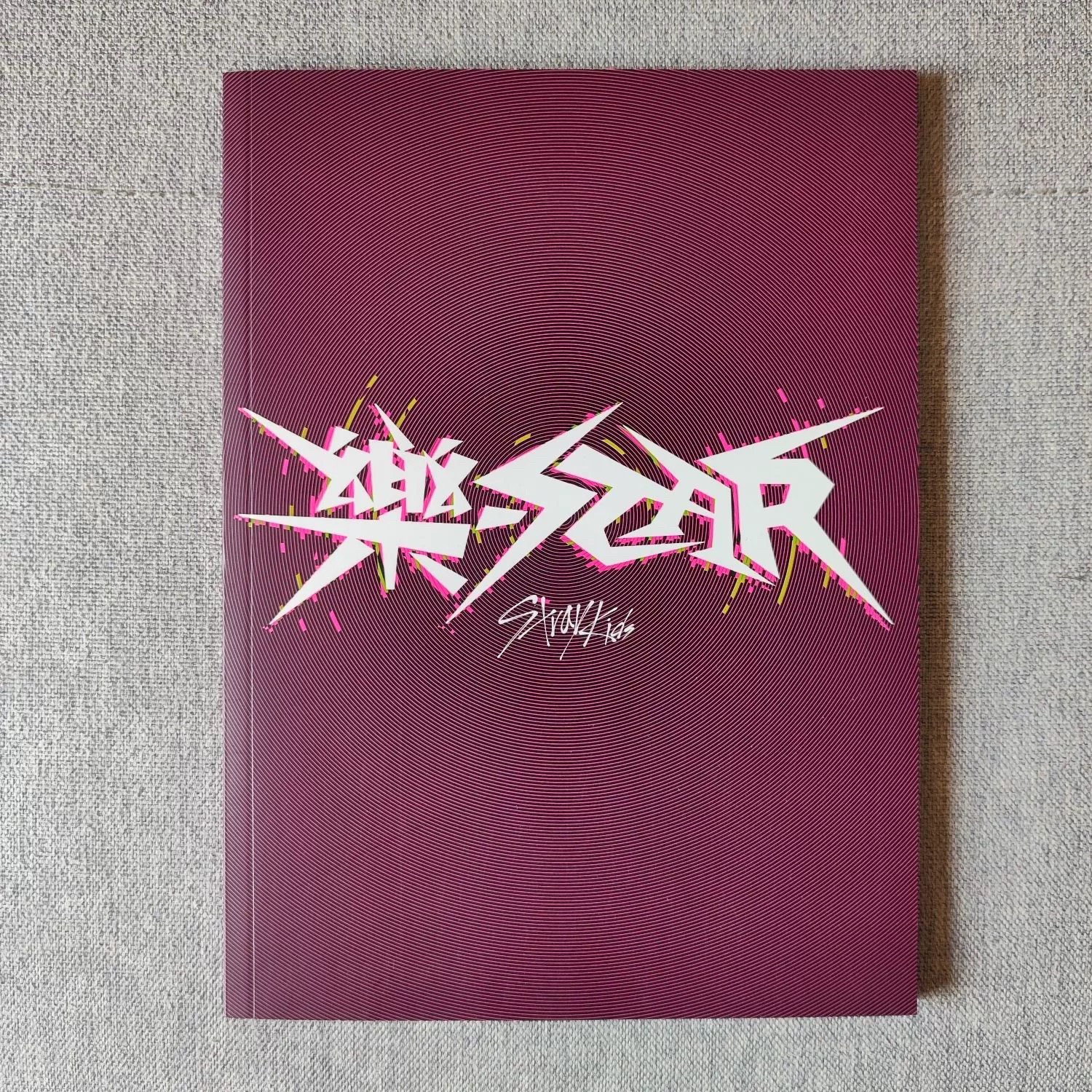 正版迷STRAY KIDS 樂专辑