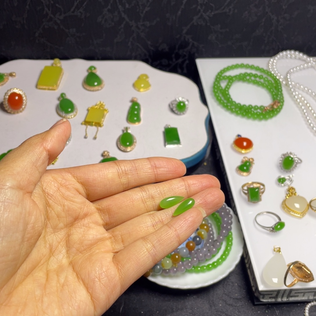 今***。和田玉未镶嵌挂件