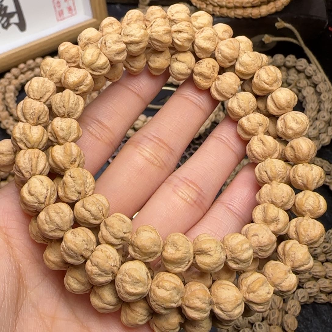 柏香籽/百香籽吊坠迈***骚