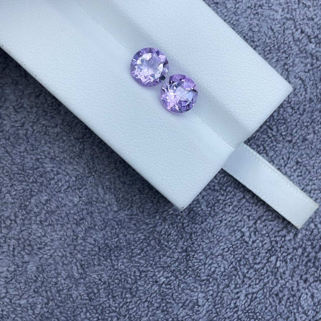 笔搁未镶嵌紫晶一对