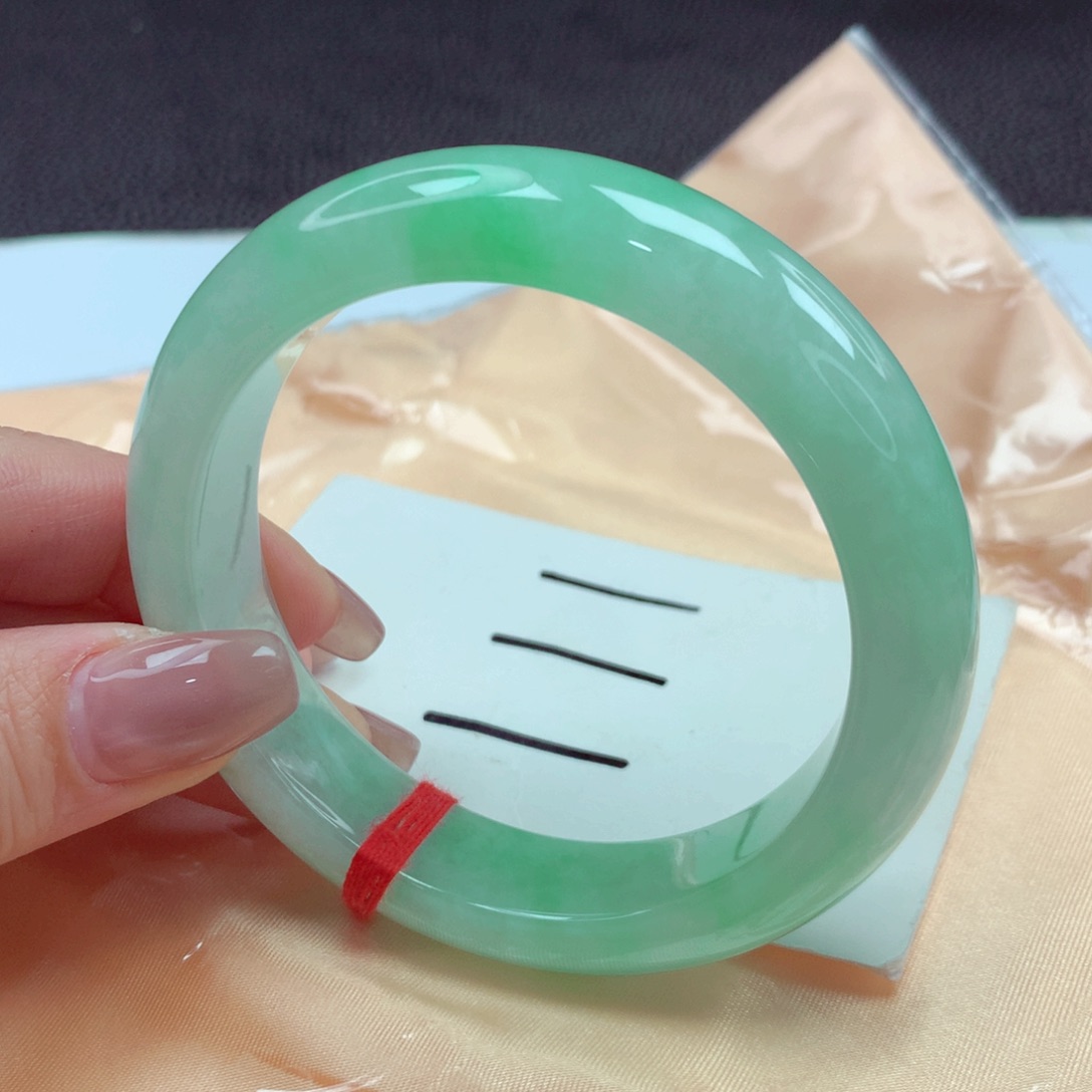 翡翠手镯未镶嵌手镯57