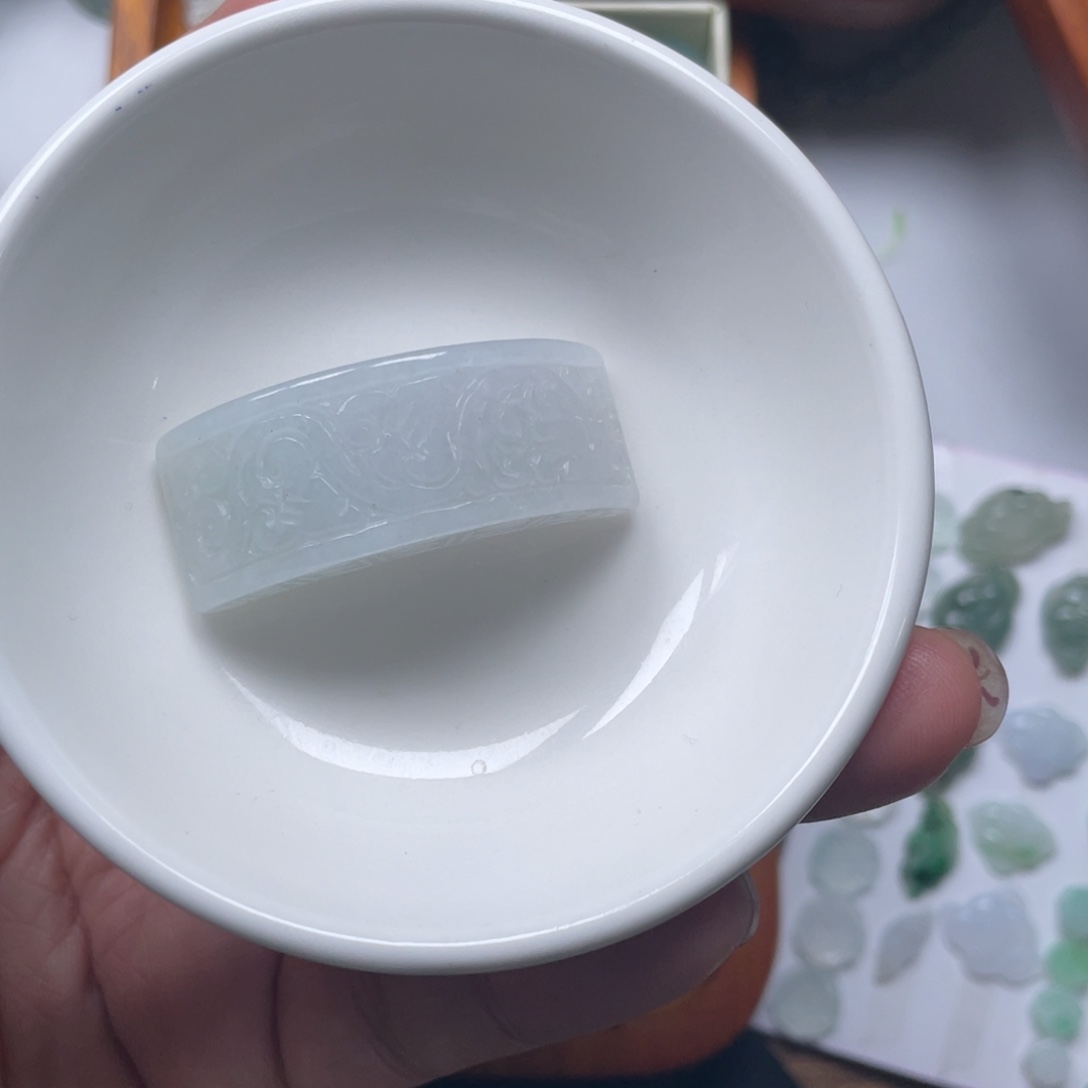 翡翠颈饰未镶嵌66666666