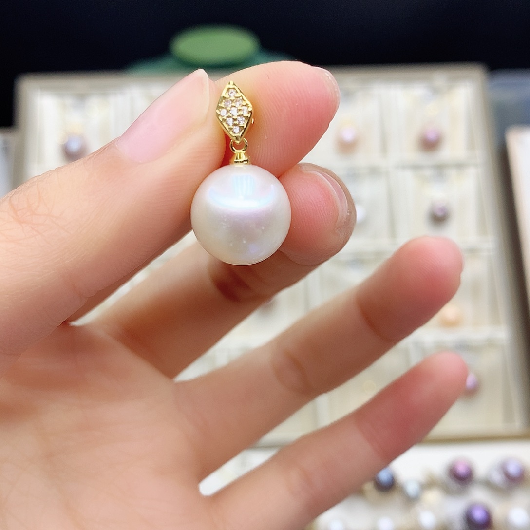 淡水珍珠颈饰合金