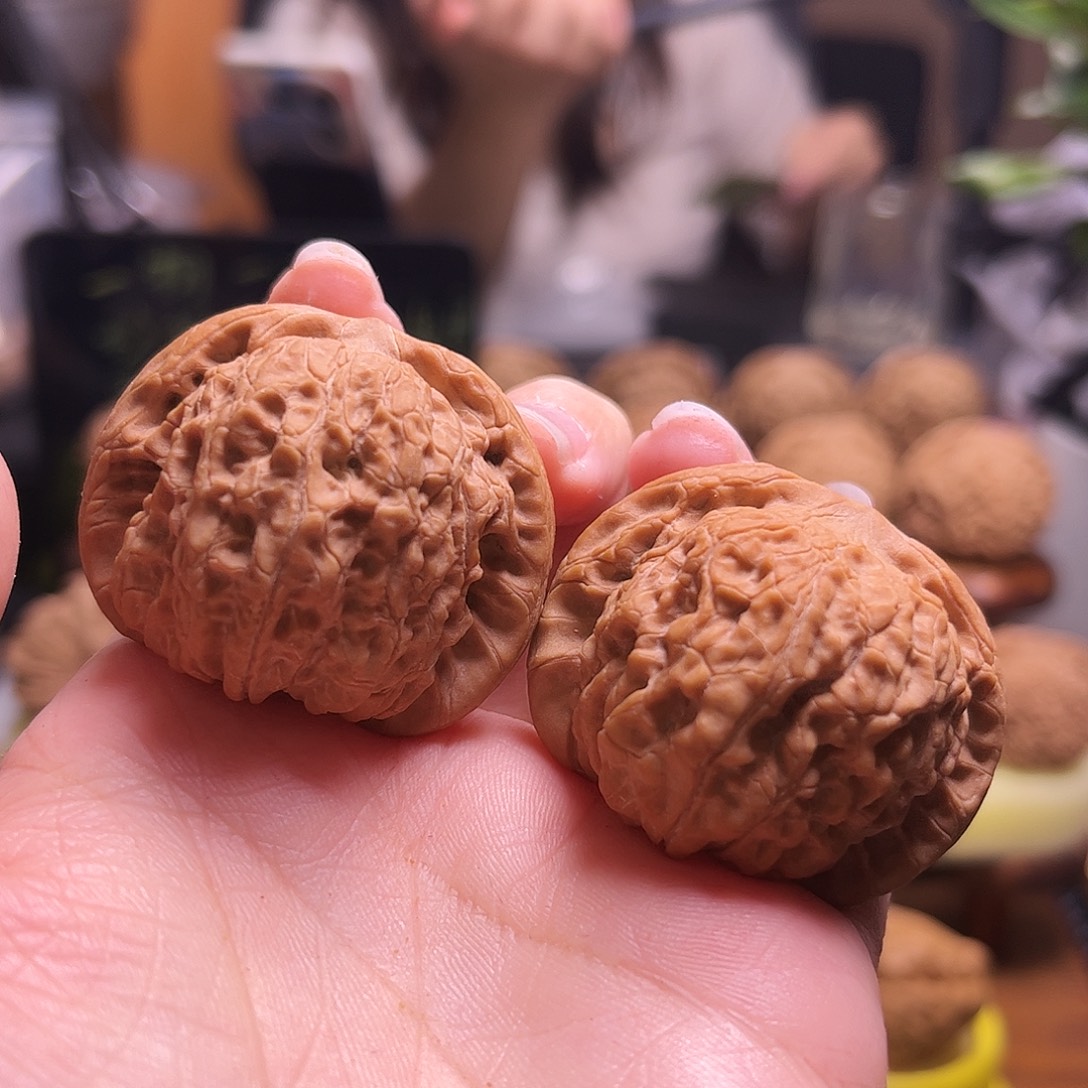 很***爱把件文玩核桃41尺全品白茬血麒麟87