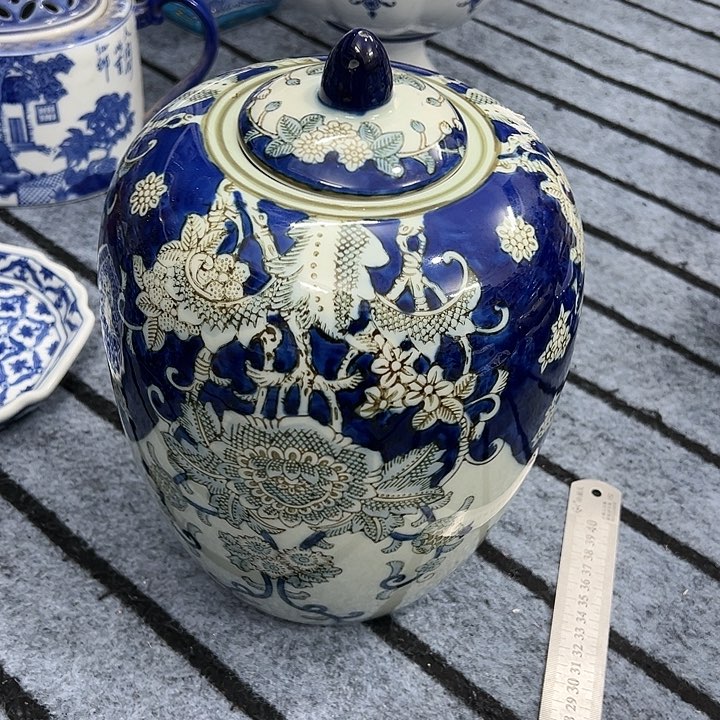 摆件青花瓷手工手绘高温釉下彩，储物罐，微瑕福利放漏