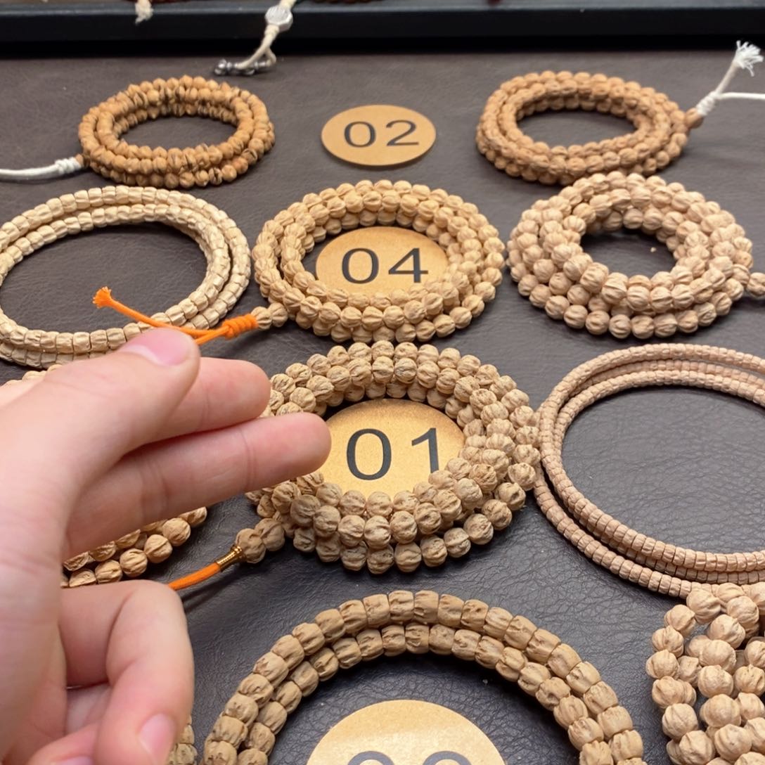 柏香籽/百香籽吊坠李**?