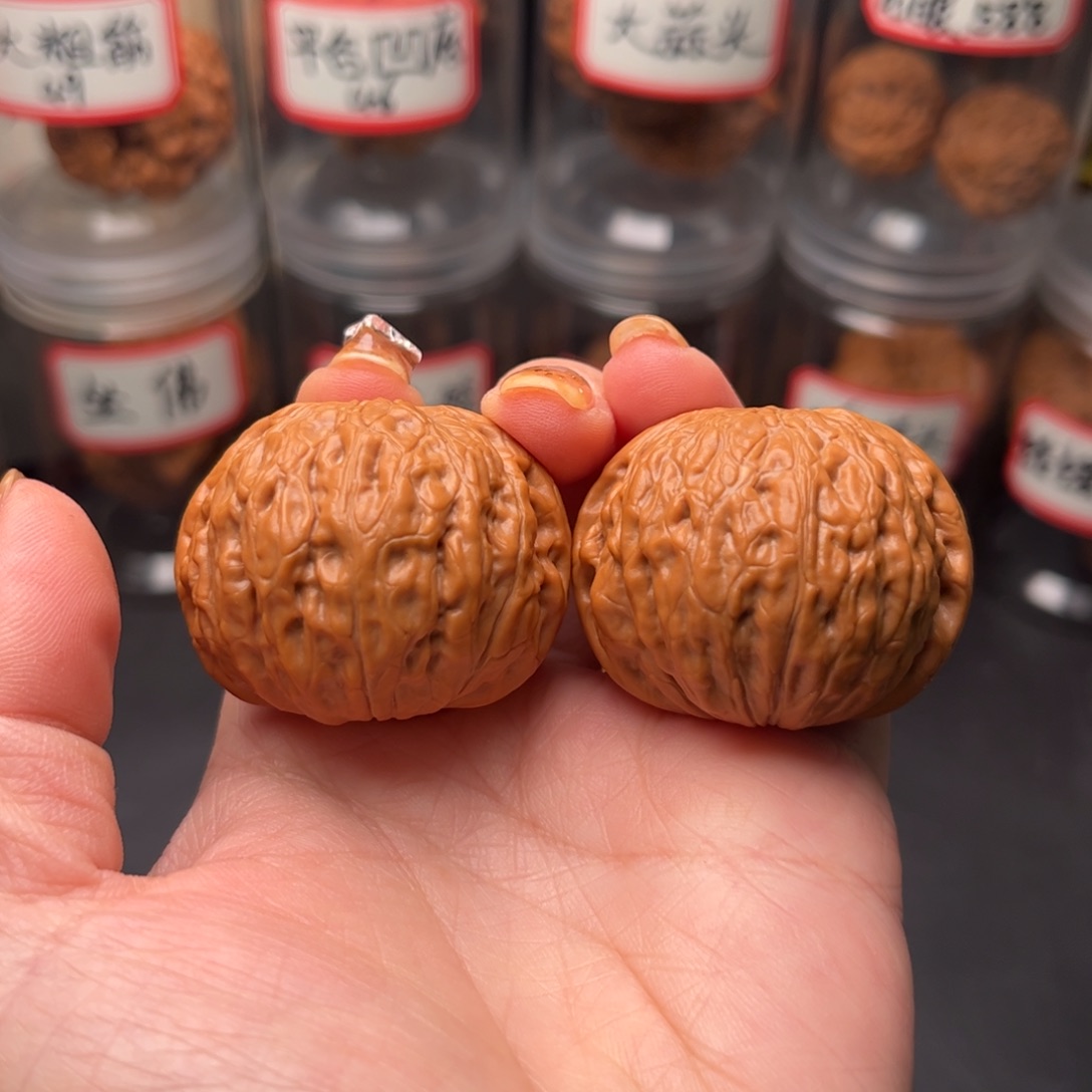 文玩核桃把件铁锤妹妹精品