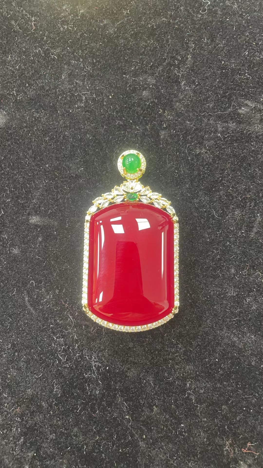  时尚优雅-璀璨夺目-雍容华贵 天然珠宝-无事牌吊坠