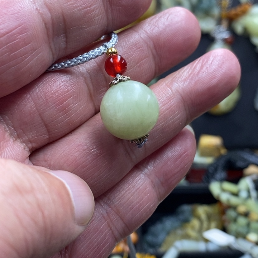 【闪购商品】蛇纹石玉吊坠未镶嵌