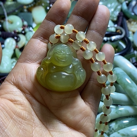 岫玉颈饰未镶嵌挂件