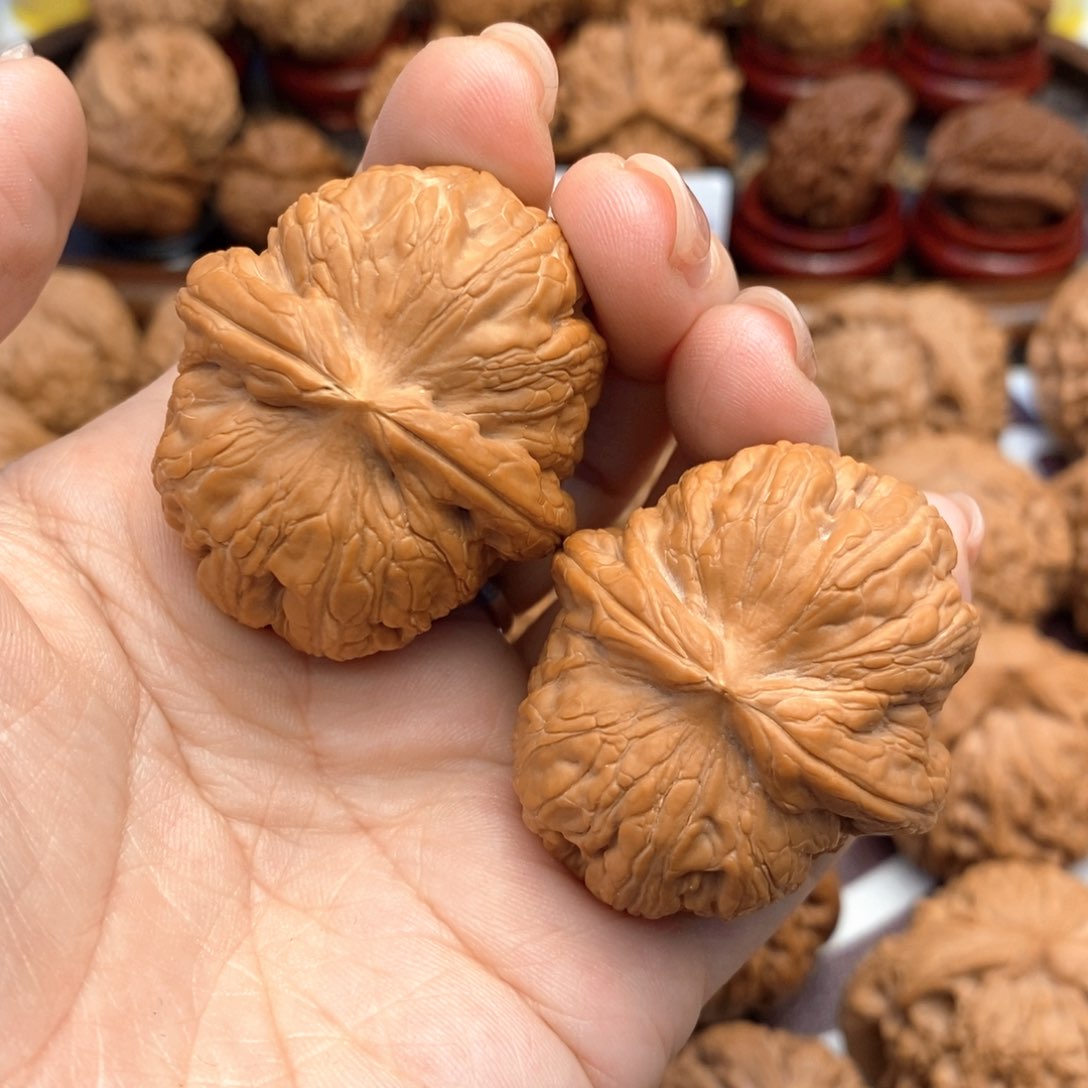 【闪购商品】文玩核桃把件43尺全品平谷元宝