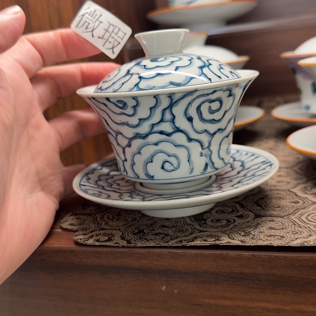 釉下手绘茶具微瑕