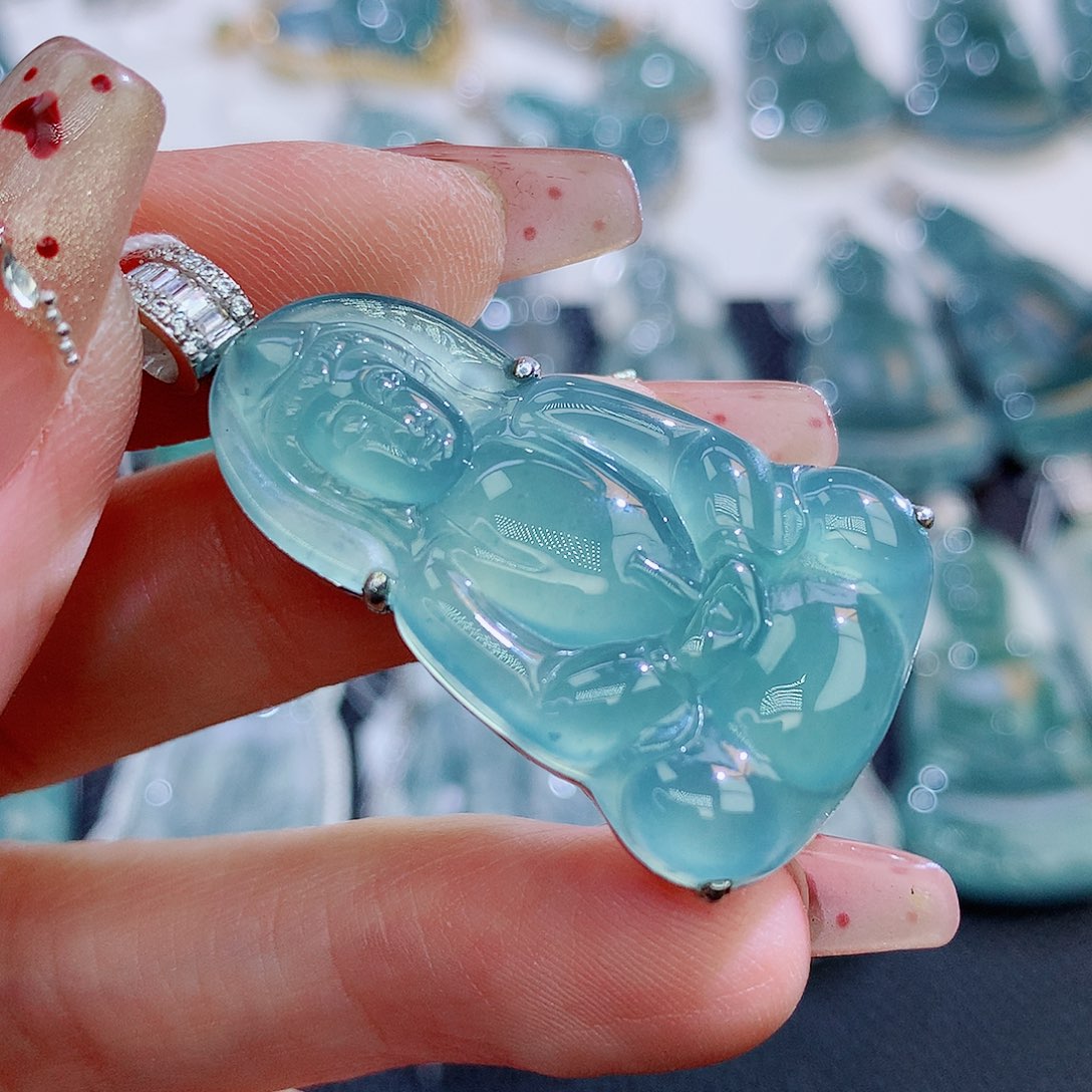 翡翠颈饰银S925镶嵌翡翠