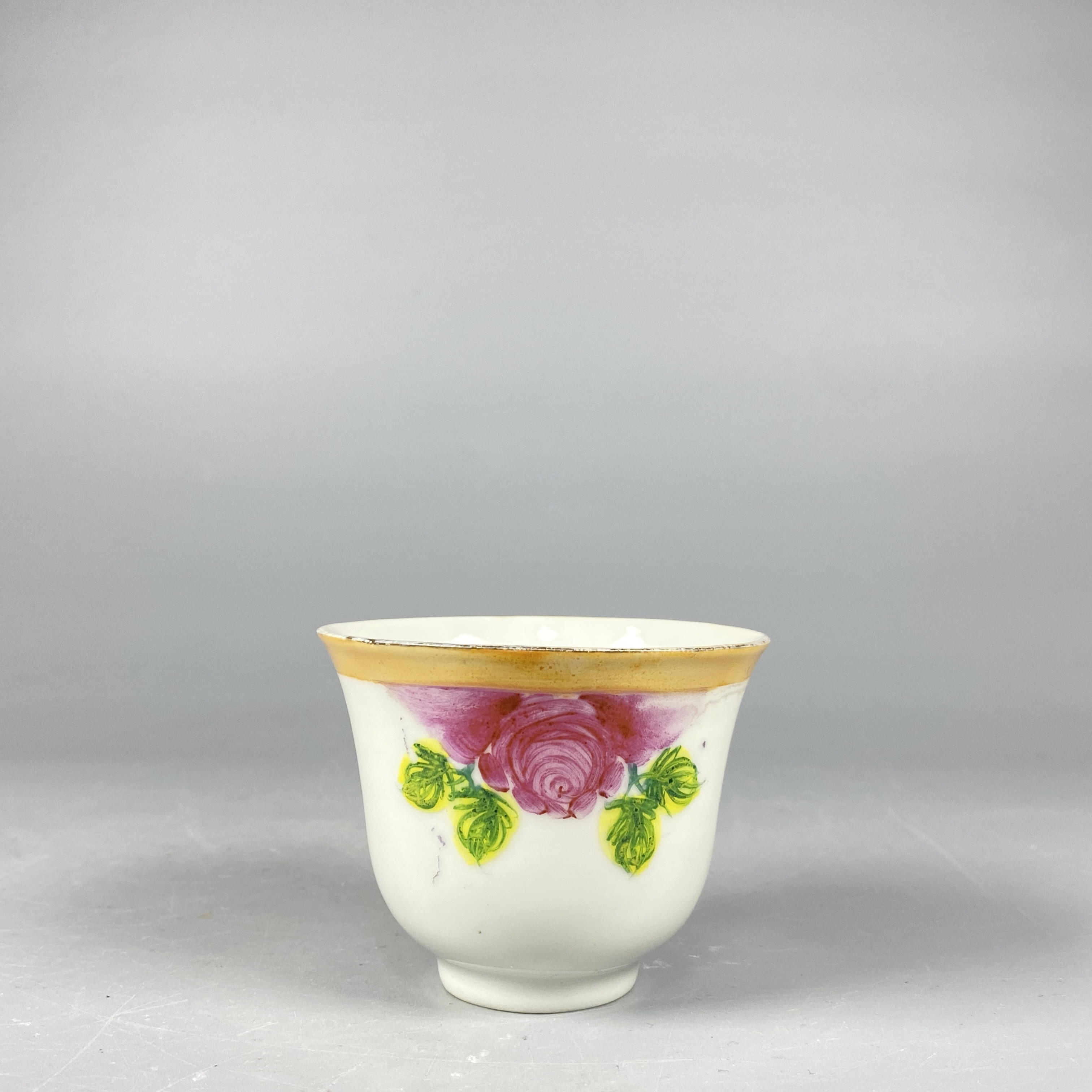 022051784 民国 粉彩花卉杯/FD/云南省文物总店