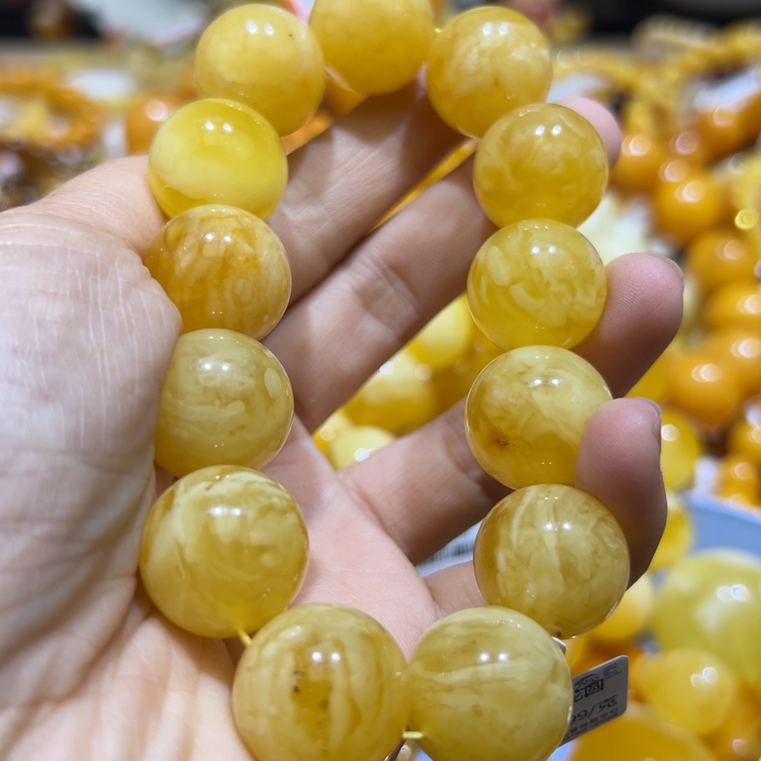 琥珀珠宝奇石未镶嵌