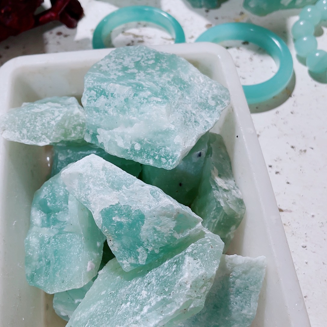 七***叶蛇纹石玉未镶嵌原石