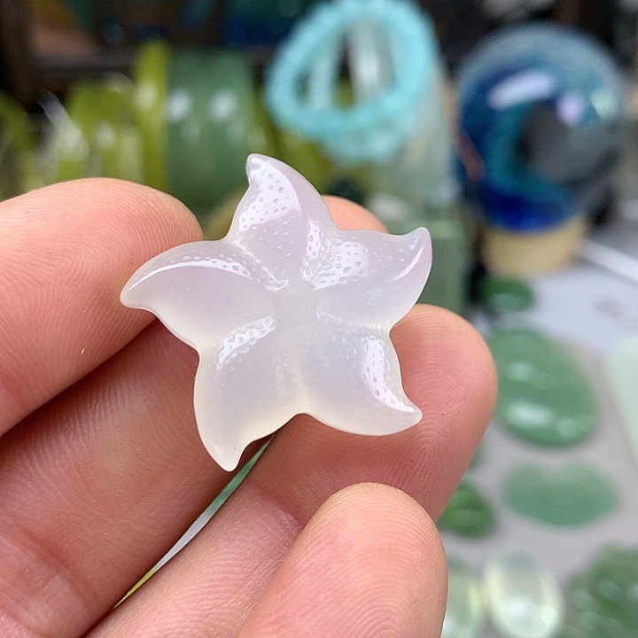 蛇纹石玉挂坠未镶嵌