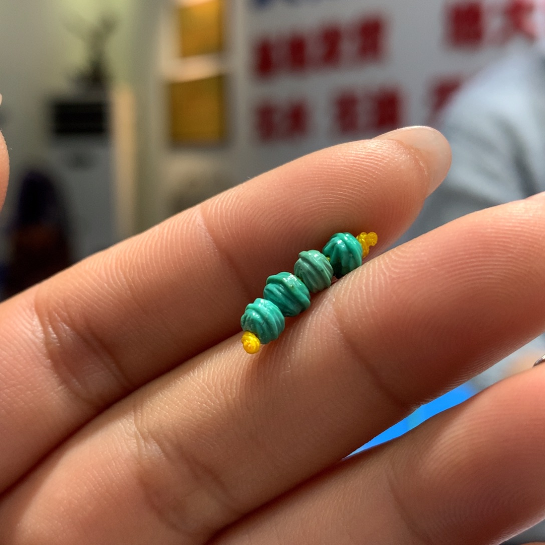 绿松石配饰未镶嵌