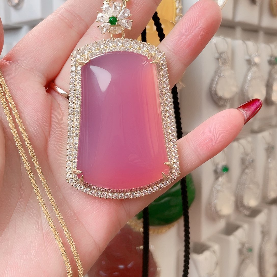 玛瑙/玉髓吊坠(赠链)未镶嵌