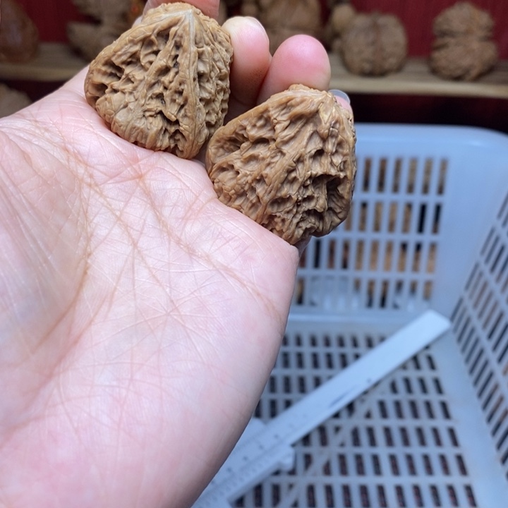 泛***。文玩核桃把件文玩