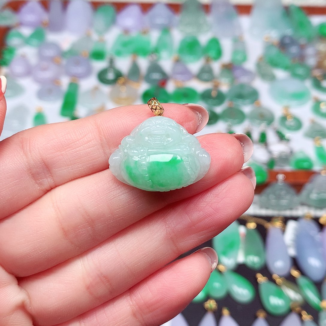 翡翠颈饰18K金镶嵌天然翡翠A货