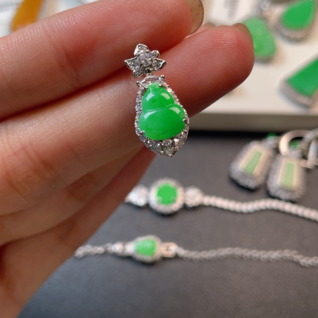 翡翠吊坠(不含链)银S925镶嵌