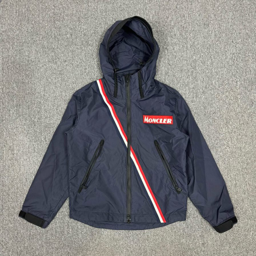 11727698 Moncler蒙口 Trakehner贯穿式彩条尼龙连帽外套 0码99新