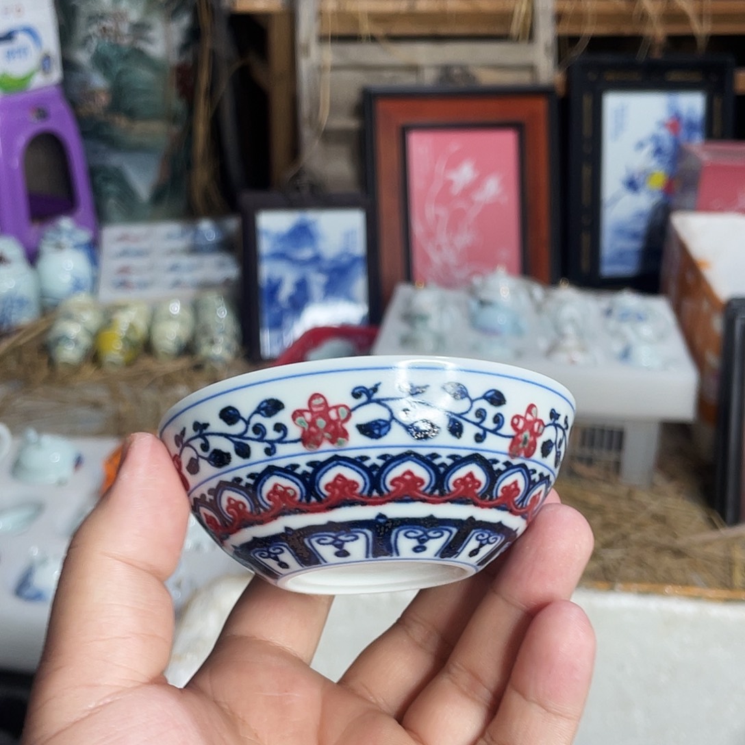 妍***宁杯景德镇陶瓷艺术品