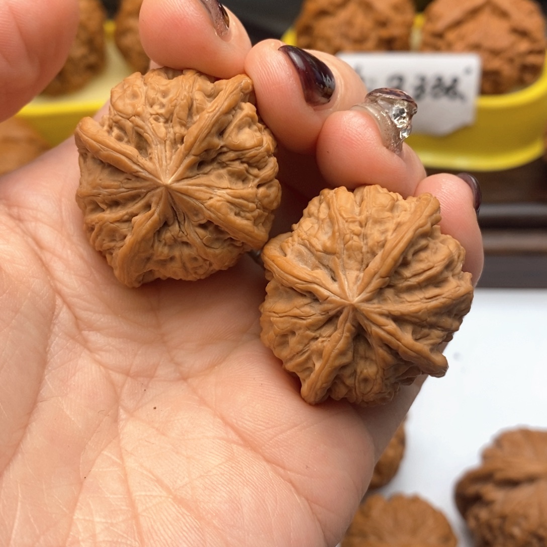 把件文玩核桃36尺雨花石四