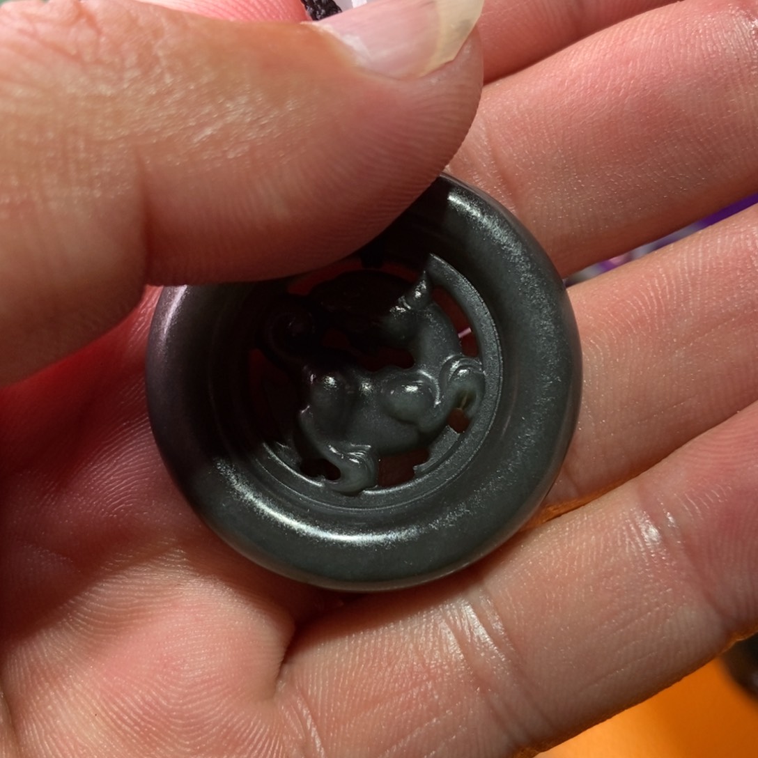 和田玉（糖玉）颈饰未镶嵌