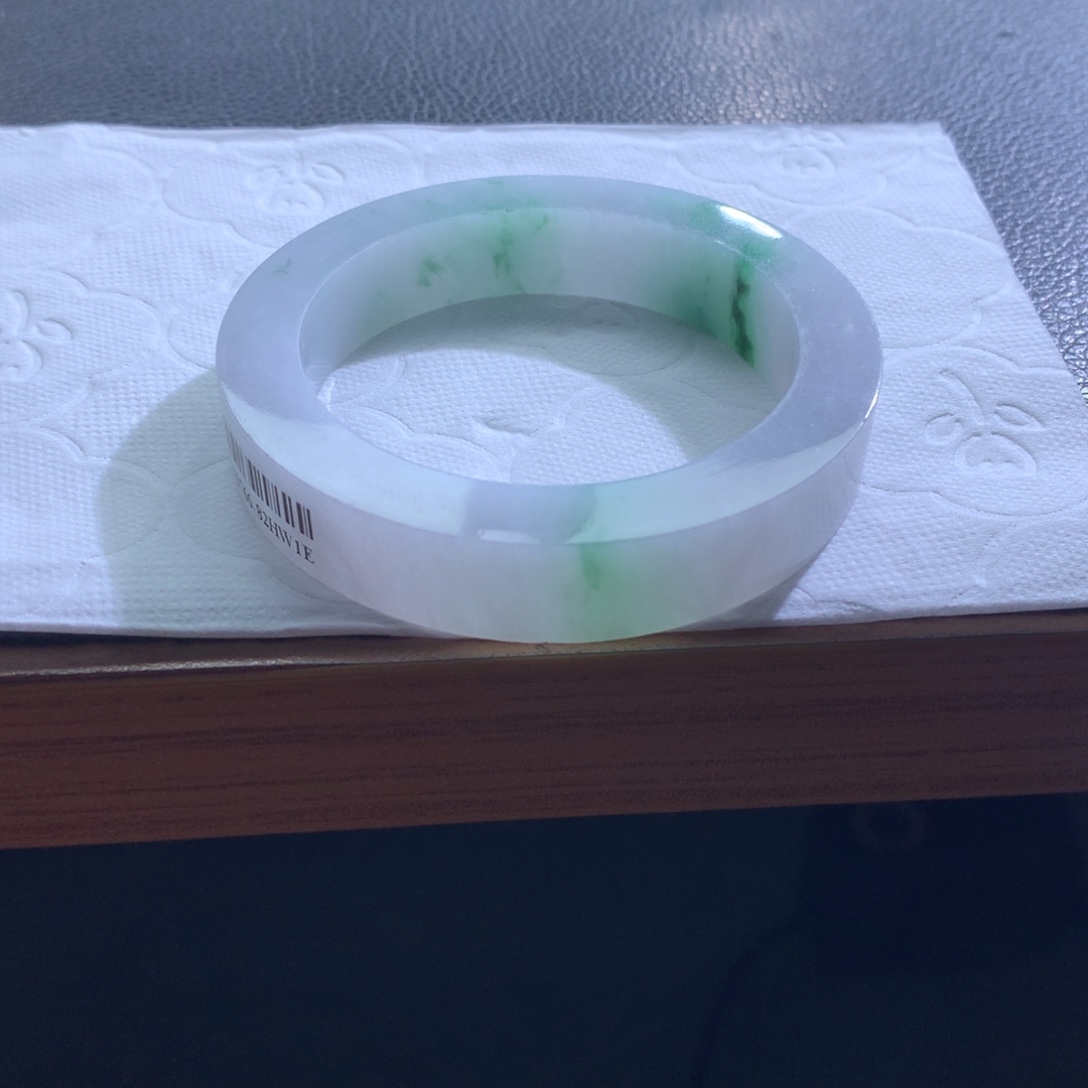 定制翡翠未镶嵌翡翠手镯