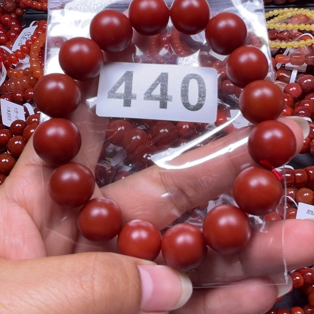 玛瑙/玉髓手链未镶嵌如***?