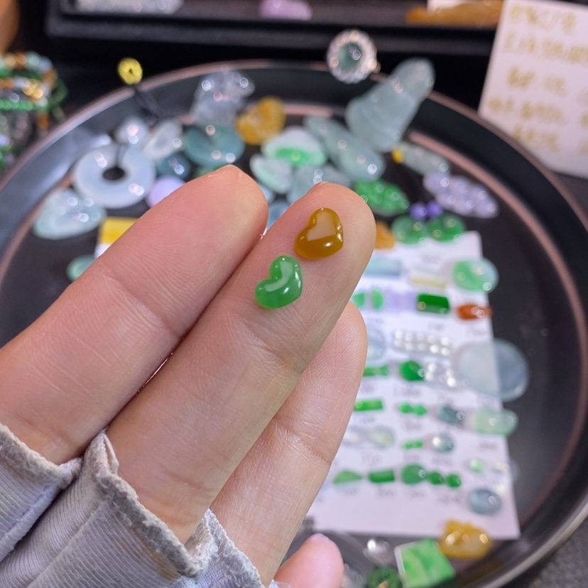 【闪购商品】翡翠挂件未镶嵌心