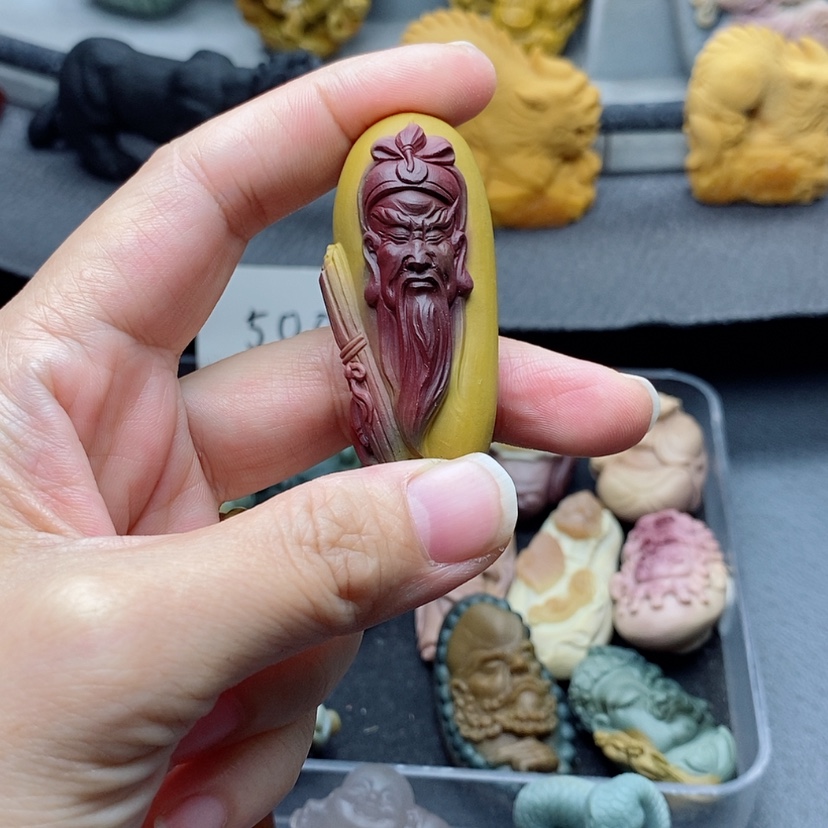 【闪购商品】定制石英质玉吊坠未镶嵌
