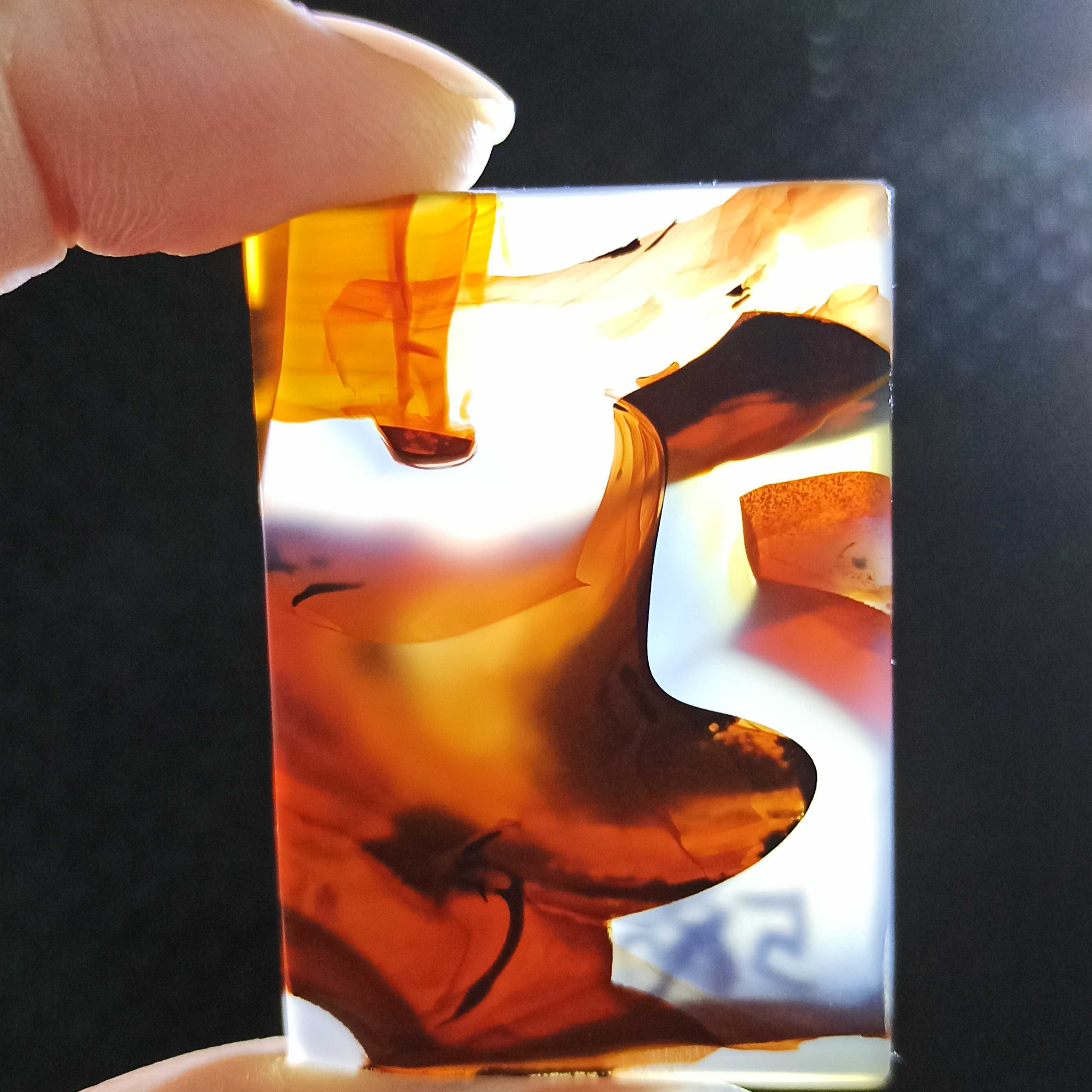 天然精品玛瑙吊坠，像形(5字)