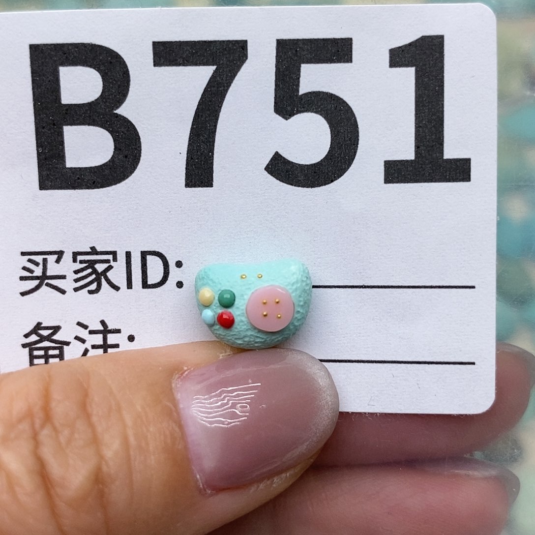 绿松石配饰未镶嵌?***倩