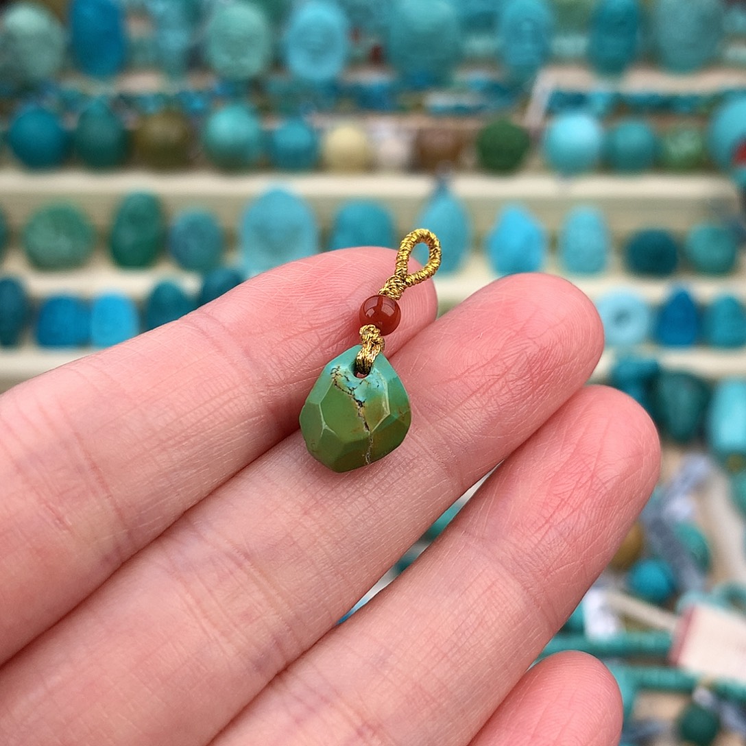 绿松石未镶嵌珠宝奇石