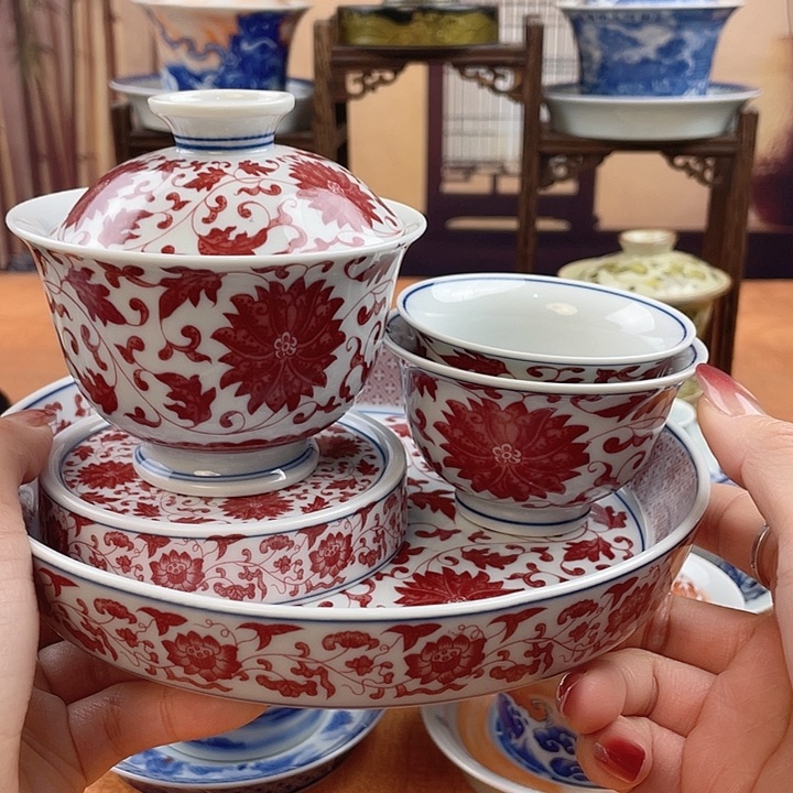 陶摆件釉里红缠枝莲五件套