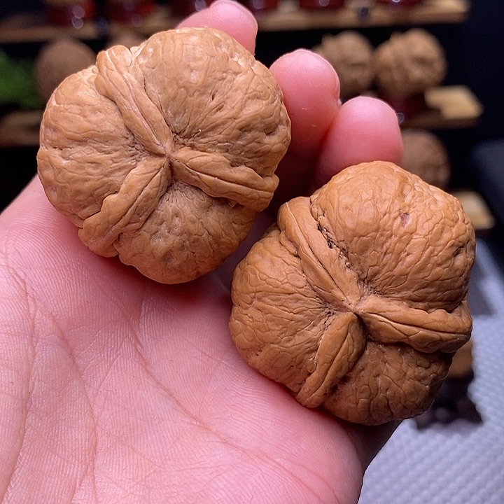 文玩核桃吊坠普**乐炸三88