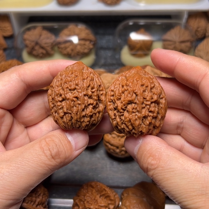 吐***包把件文玩核桃36大蒜头