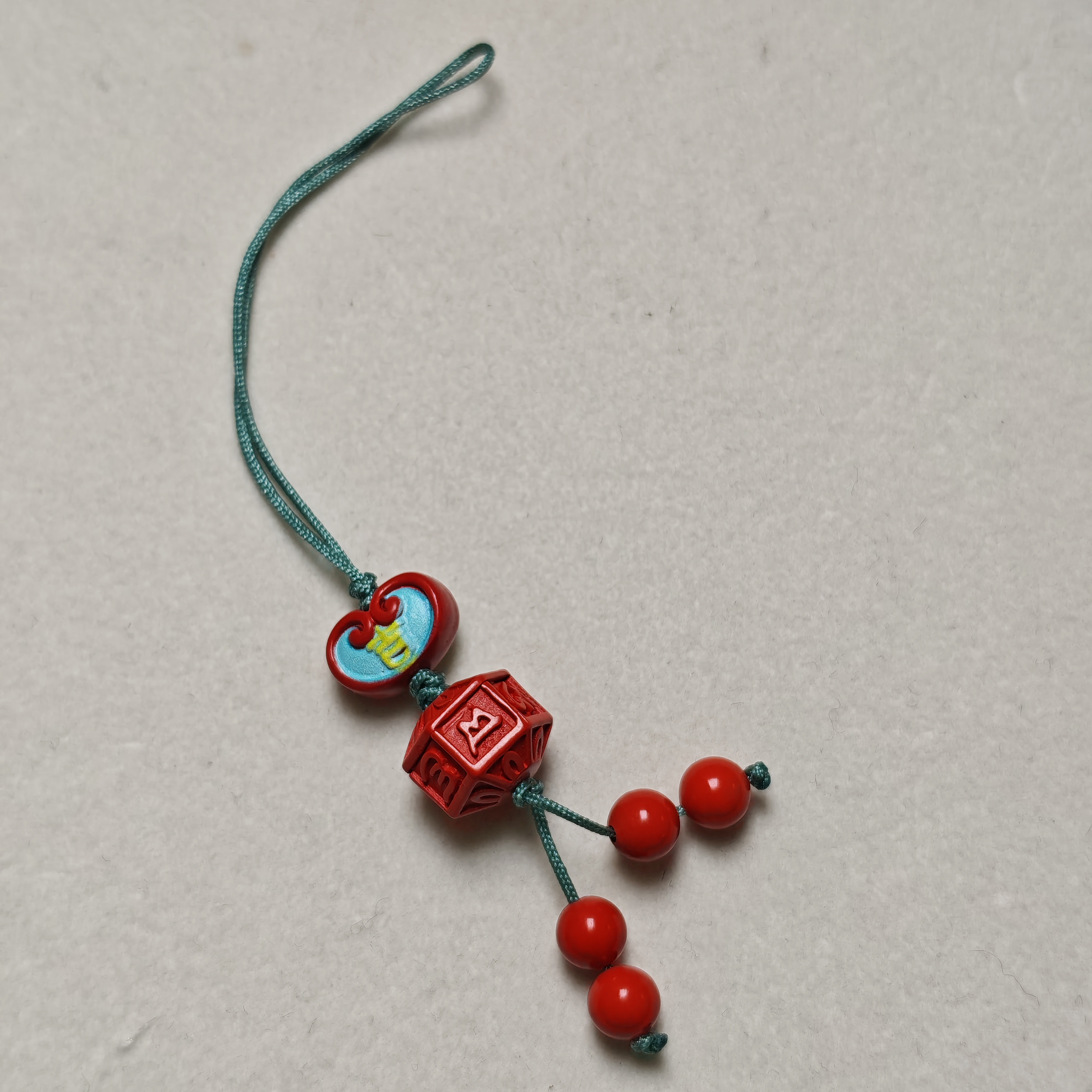 含辰砂工艺品朱砂红砂手机挂六字真言平安吉祥