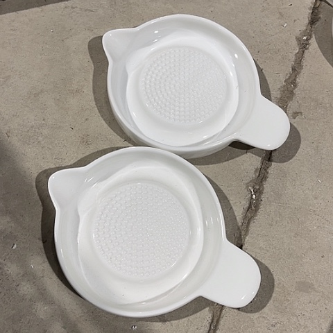 微瑕，不能明火，口径12高3，2个磨